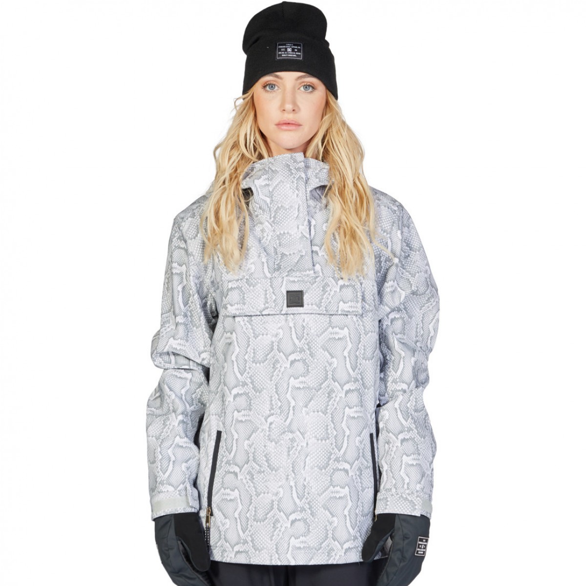m*様 DEFORM DOCKING NYLON JACKET Ivory Ameri（アメリ）の「DEFORM DOCKING NYLON JACKET（ナイロンジャケット